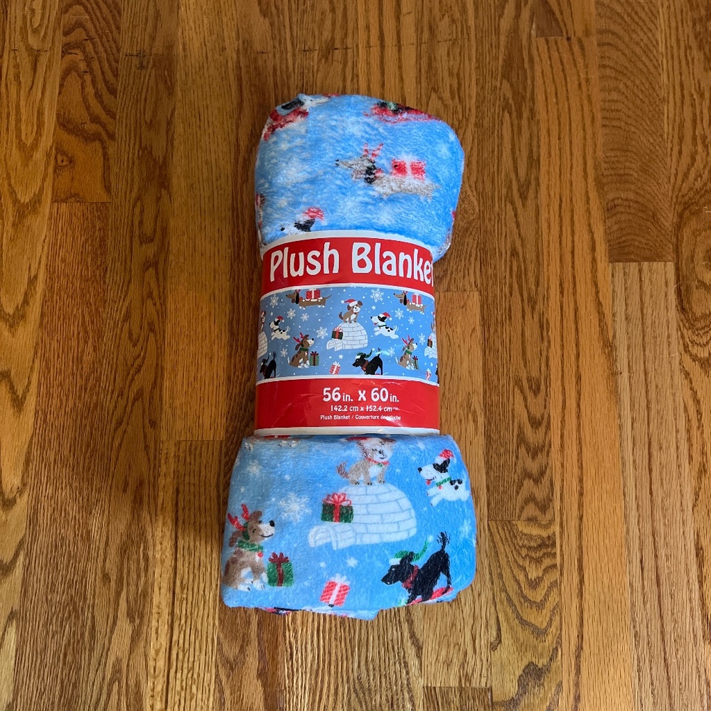Iscream Shop Christmas Throw Plush Blanket